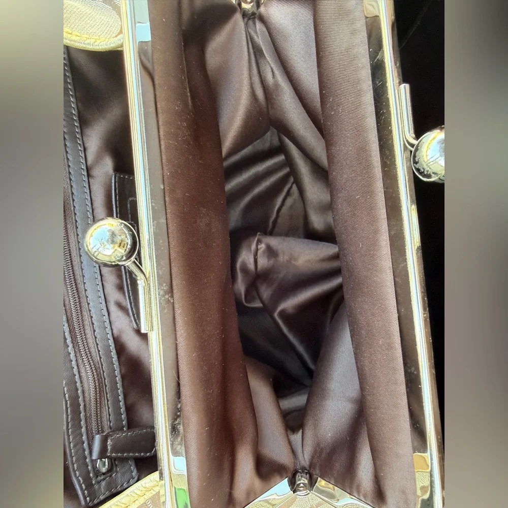 Coach Signature Stripe Kisslock Carryall - Picture 11 of 16